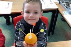 08-y1-christingle