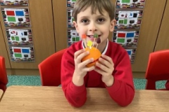 14-y1-christingle